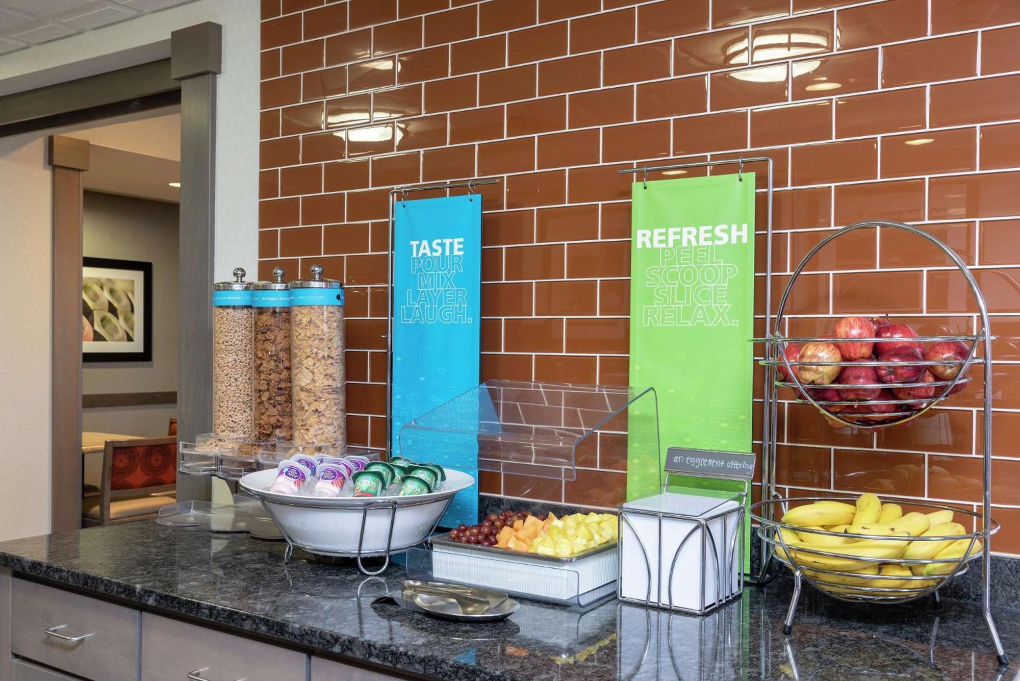 Hampton Inn Akron-South Bagian luar foto