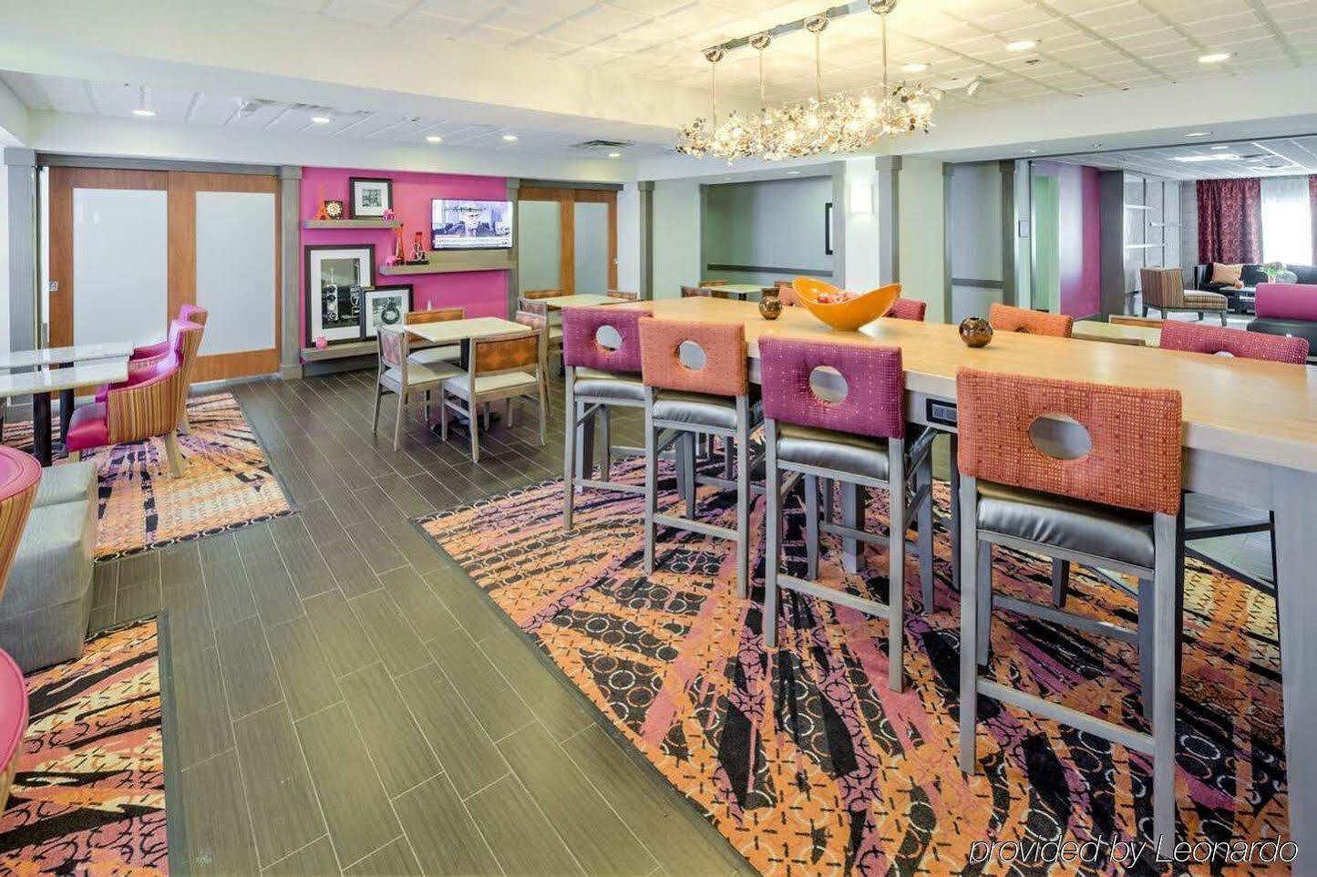 Hampton Inn Akron-South Bagian luar foto